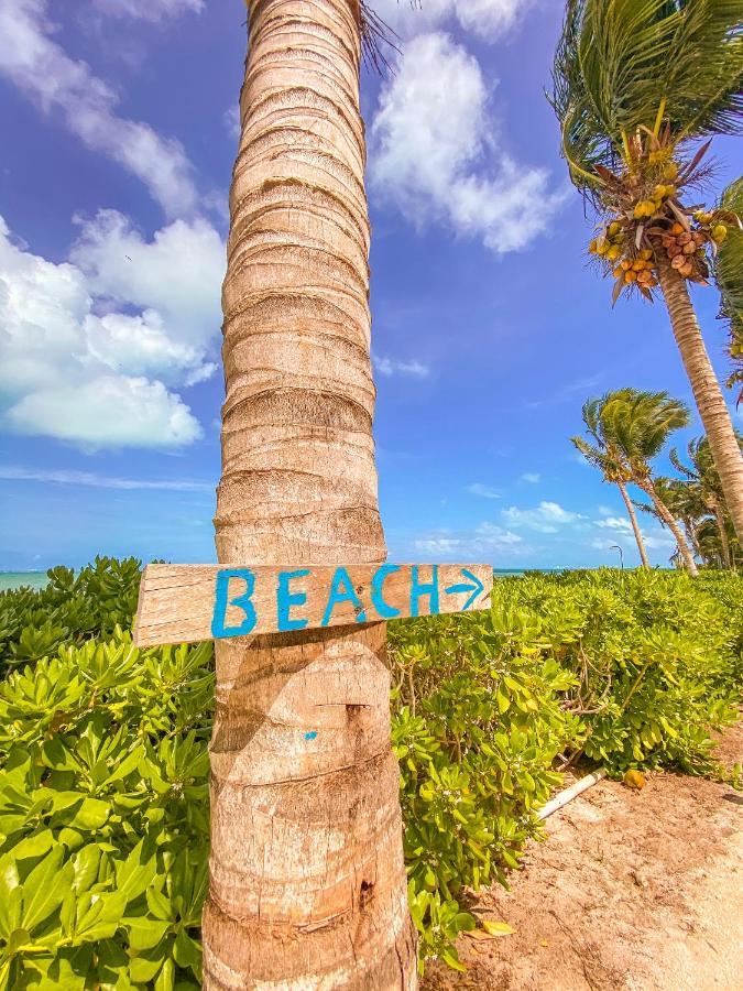 Punta Me Beach Suites Cancún Esterno foto